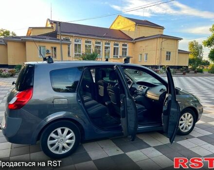 Серый Рено Гранд Сценик, объемом двигателя 1.9 л и пробегом 240 тыс. км за 4700 $, фото 8 на Automoto.ua