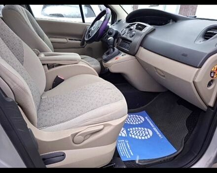 Серый Рено Гранд Сценик, объемом двигателя 1.5 л и пробегом 345 тыс. км за 4950 $, фото 1 на Automoto.ua