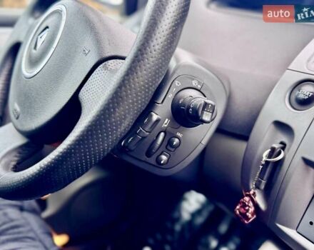 Серый Рено Гранд Сценик, объемом двигателя 1.9 л и пробегом 247 тыс. км за 6400 $, фото 58 на Automoto.ua