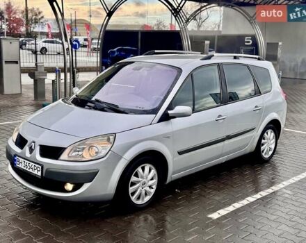 Серый Рено Гранд Сценик, объемом двигателя 1.9 л и пробегом 247 тыс. км за 6400 $, фото 11 на Automoto.ua