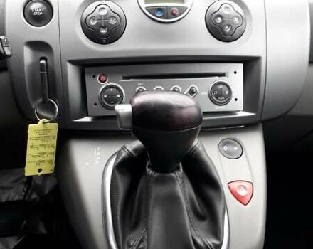 Сірий Рено Гранд Сценік, об'ємом двигуна 2 л та пробігом 240 тис. км за 6800 $, фото 11 на Automoto.ua