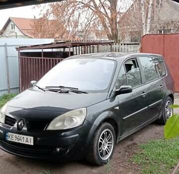 Серый Рено Гранд Сценик, объемом двигателя 1.6 л и пробегом 245 тыс. км за 5300 $, фото 8 на Automoto.ua