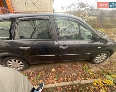 Сірий Рено Гранд Сценік, об'ємом двигуна 2 л та пробігом 208 тис. км за 5700 $, фото 3 на Automoto.ua