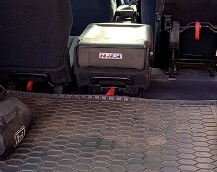 Серый Рено Гранд Сценик, объемом двигателя 1.9 л и пробегом 214 тыс. км за 5700 $, фото 7 на Automoto.ua