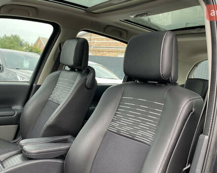 Серый Рено Гранд Сценик, объемом двигателя 2 л и пробегом 264 тыс. км за 5899 $, фото 46 на Automoto.ua