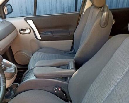 Серый Рено Гранд Сценик, объемом двигателя 1.6 л и пробегом 280 тыс. км за 5799 $, фото 1 на Automoto.ua