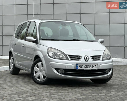 Серый Рено Гранд Сценик, объемом двигателя 1.6 л и пробегом 187 тыс. км за 5400 $, фото 12 на Automoto.ua