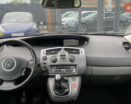 Серый Рено Гранд Сценик, объемом двигателя 2 л и пробегом 264 тыс. км за 5899 $, фото 30 на Automoto.ua