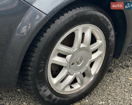 Серый Рено Гранд Сценик, объемом двигателя 2 л и пробегом 264 тыс. км за 5899 $, фото 23 на Automoto.ua