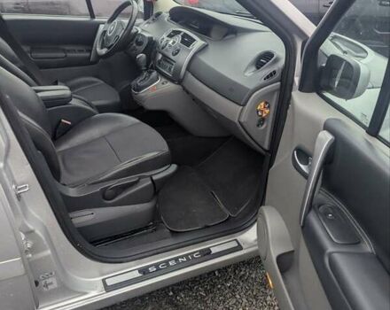 Серый Рено Гранд Сценик, объемом двигателя 2 л и пробегом 220 тыс. км за 5200 $, фото 15 на Automoto.ua