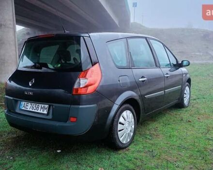 Серый Рено Гранд Сценик, объемом двигателя 1.46 л и пробегом 268 тыс. км за 5199 $, фото 5 на Automoto.ua