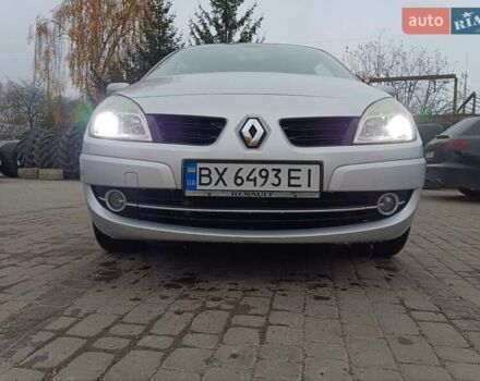 Серый Рено Гранд Сценик, объемом двигателя 1.5 л и пробегом 269 тыс. км за 5500 $, фото 7 на Automoto.ua