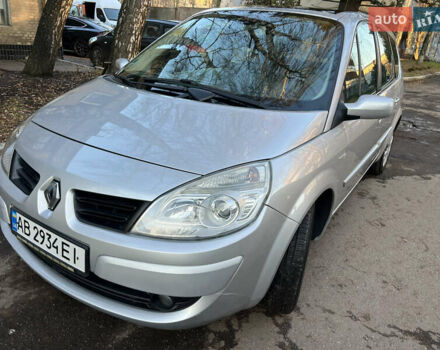 Серый Рено Гранд Сценик, объемом двигателя 2 л и пробегом 235 тыс. км за 4600 $, фото 10 на Automoto.ua