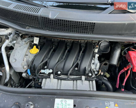 Серый Рено Гранд Сценик, объемом двигателя 2 л и пробегом 235 тыс. км за 4600 $, фото 61 на Automoto.ua