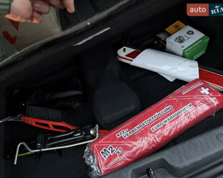 Серый Рено Гранд Сценик, объемом двигателя 2 л и пробегом 140 тыс. км за 5750 $, фото 24 на Automoto.ua