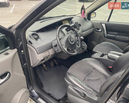 Серый Рено Гранд Сценик, объемом двигателя 1.46 л и пробегом 242 тыс. км за 5200 $, фото 7 на Automoto.ua