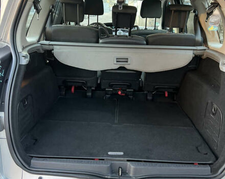 Серый Рено Гранд Сценик, объемом двигателя 2 л и пробегом 235 тыс. км за 4600 $, фото 39 на Automoto.ua