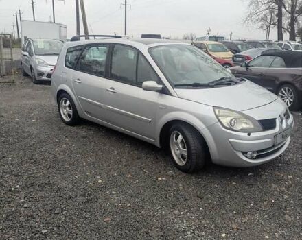 Серый Рено Гранд Сценик, объемом двигателя 2 л и пробегом 220 тыс. км за 5200 $, фото 7 на Automoto.ua