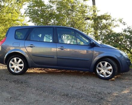 Серый Рено Гранд Сценик, объемом двигателя 1.5 л и пробегом 216 тыс. км за 6600 $, фото 1 на Automoto.ua