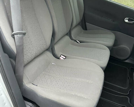 Серый Рено Гранд Сценик, объемом двигателя 1.6 л и пробегом 187 тыс. км за 5400 $, фото 42 на Automoto.ua