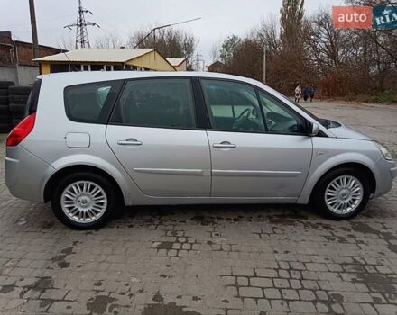 Серый Рено Гранд Сценик, объемом двигателя 1.5 л и пробегом 269 тыс. км за 5500 $, фото 8 на Automoto.ua