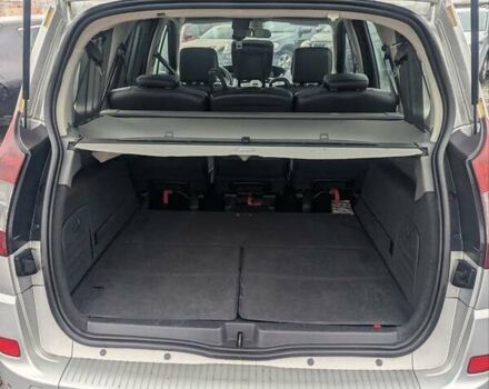 Серый Рено Гранд Сценик, объемом двигателя 2 л и пробегом 220 тыс. км за 5200 $, фото 10 на Automoto.ua