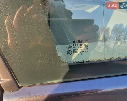 Сірий Рено Гранд Сценік, об'ємом двигуна 2 л та пробігом 195 тис. км за 5600 $, фото 18 на Automoto.ua