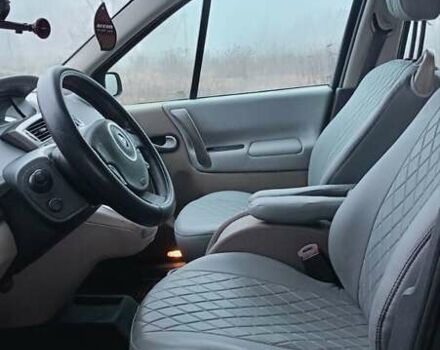 Серый Рено Гранд Сценик, объемом двигателя 1.46 л и пробегом 268 тыс. км за 5199 $, фото 8 на Automoto.ua