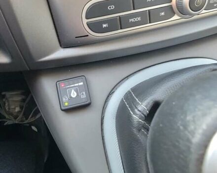 Сірий Рено Гранд Сценік, об'ємом двигуна 2 л та пробігом 195 тис. км за 5600 $, фото 5 на Automoto.ua