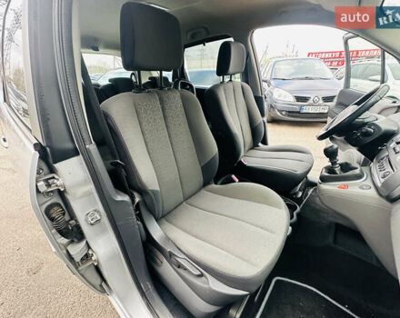 Серый Рено Гранд Сценик, объемом двигателя 1.6 л и пробегом 182 тыс. км за 6900 $, фото 33 на Automoto.ua