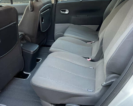 Серый Рено Гранд Сценик, объемом двигателя 2 л и пробегом 235 тыс. км за 4600 $, фото 47 на Automoto.ua