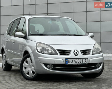 Серый Рено Гранд Сценик, объемом двигателя 1.6 л и пробегом 187 тыс. км за 5400 $, фото 11 на Automoto.ua