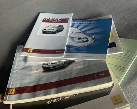 Сірий Рено Гранд Сценік, об'ємом двигуна 2 л та пробігом 274 тис. км за 5499 $, фото 46 на Automoto.ua