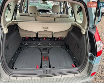 Серый Рено Гранд Сценик, объемом двигателя 1.6 л и пробегом 230 тыс. км за 5800 $, фото 40 на Automoto.ua