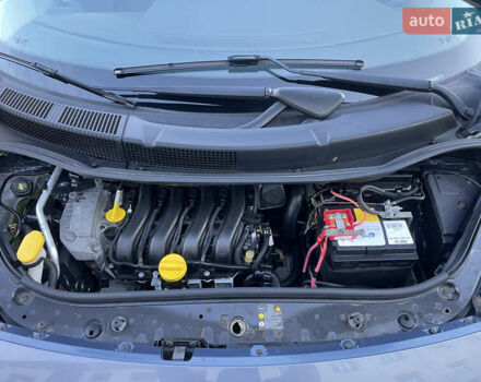 Серый Рено Гранд Сценик, объемом двигателя 1.6 л и пробегом 198 тыс. км за 5950 $, фото 32 на Automoto.ua