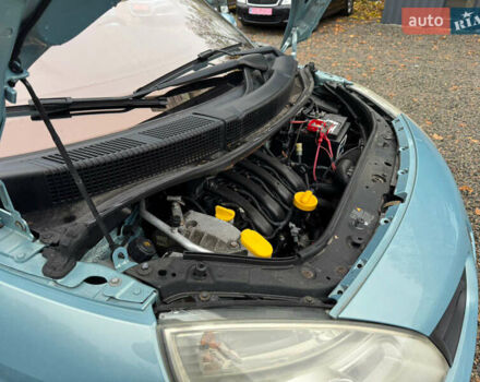 Серый Рено Гранд Сценик, объемом двигателя 1.6 л и пробегом 230 тыс. км за 5800 $, фото 67 на Automoto.ua