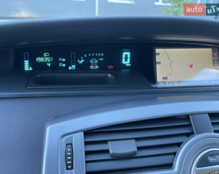 Серый Рено Гранд Сценик, объемом двигателя 1.6 л и пробегом 198 тыс. км за 5950 $, фото 34 на Automoto.ua