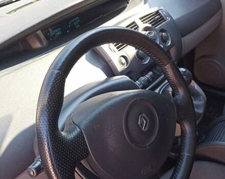 Серый Рено Гранд Сценик, объемом двигателя 1.6 л и пробегом 280 тыс. км за 5799 $, фото 3 на Automoto.ua