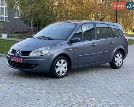 Серый Рено Гранд Сценик, объемом двигателя 1.6 л и пробегом 198 тыс. км за 5950 $, фото 2 на Automoto.ua