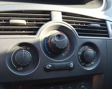 Серый Рено Гранд Сценик, объемом двигателя 1.6 л и пробегом 280 тыс. км за 5799 $, фото 13 на Automoto.ua