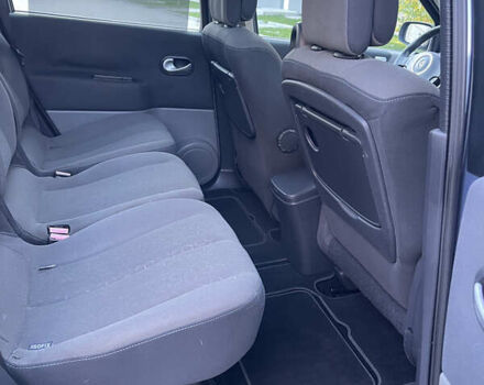 Серый Рено Гранд Сценик, объемом двигателя 1.6 л и пробегом 198 тыс. км за 5950 $, фото 23 на Automoto.ua