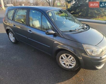 Сірий Рено Гранд Сценік, об'ємом двигуна 2 л та пробігом 195 тис. км за 5600 $, фото 54 на Automoto.ua