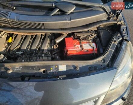 Сірий Рено Гранд Сценік, об'ємом двигуна 2 л та пробігом 195 тис. км за 5600 $, фото 37 на Automoto.ua