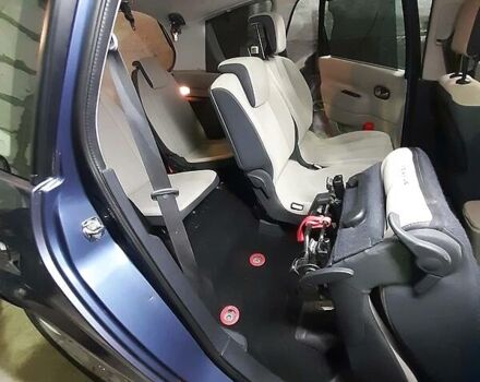 Серый Рено Гранд Сценик, объемом двигателя 1.5 л и пробегом 216 тыс. км за 6600 $, фото 53 на Automoto.ua