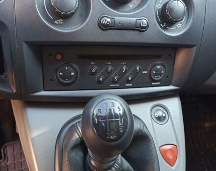 Серый Рено Гранд Сценик, объемом двигателя 1.6 л и пробегом 280 тыс. км за 5799 $, фото 7 на Automoto.ua