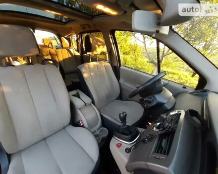 Серый Рено Гранд Сценик, объемом двигателя 1.5 л и пробегом 216 тыс. км за 6600 $, фото 6 на Automoto.ua