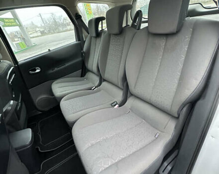 Серый Рено Гранд Сценик, объемом двигателя 1.6 л и пробегом 187 тыс. км за 5400 $, фото 40 на Automoto.ua