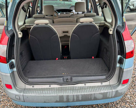 Серый Рено Гранд Сценик, объемом двигателя 1.6 л и пробегом 230 тыс. км за 5800 $, фото 47 на Automoto.ua