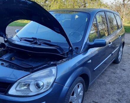 Серый Рено Гранд Сценик, объемом двигателя 1.5 л и пробегом 216 тыс. км за 6600 $, фото 9 на Automoto.ua