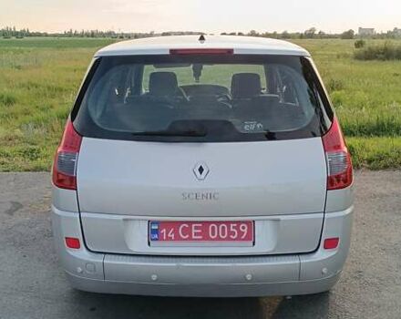 Сірий Рено Гранд Сценік, об'ємом двигуна 2 л та пробігом 75 тис. км за 6500 $, фото 3 на Automoto.ua